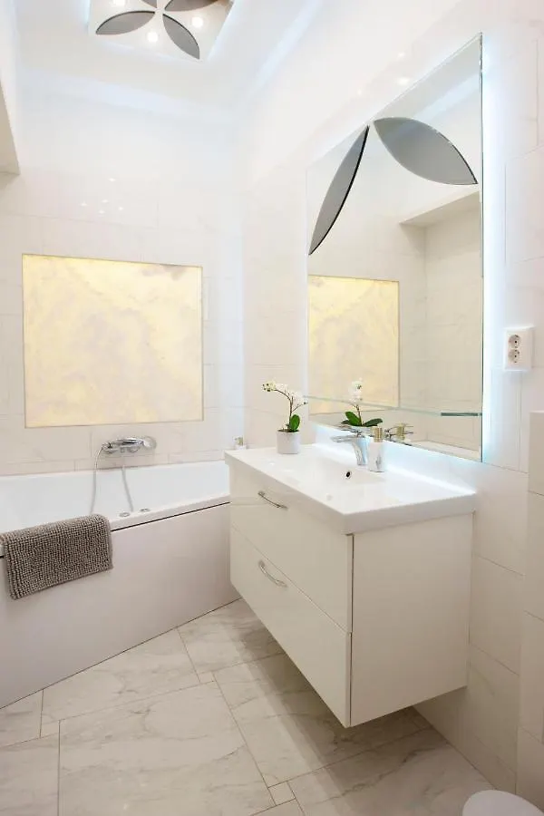 Luxurious Central Apartment Next To The Danube River Budapeszt Węgry