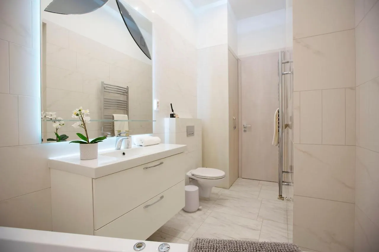 Luxurious Central Apartment Next To The Danube River Budapeszt Węgry